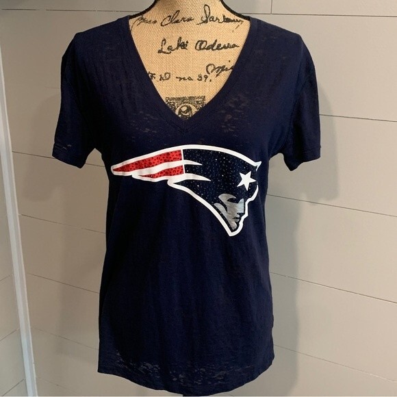 VS PINK New England Patriots T Shirt - Picture 1 of 7